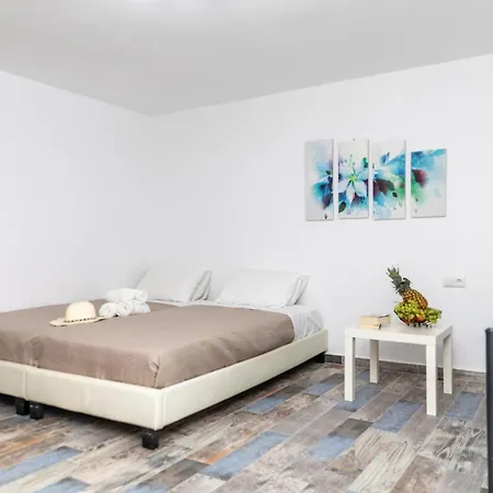 Depis Luxury Naxos Appartamento